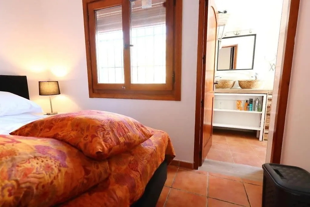 B&B Casaluthel Torrox Bed & Breakfast
